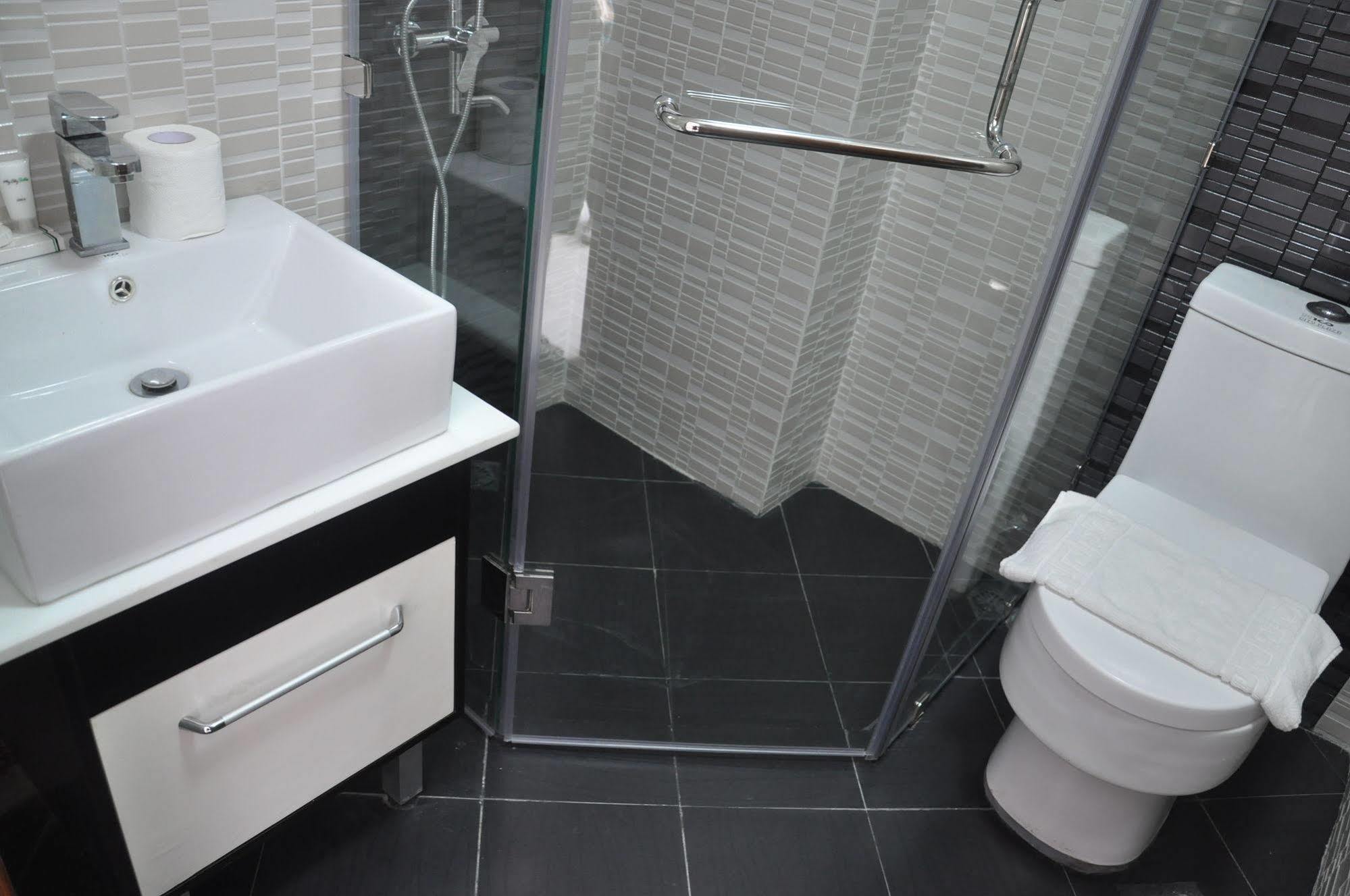 Sunshine City Suites Pasig City Kültér fotó