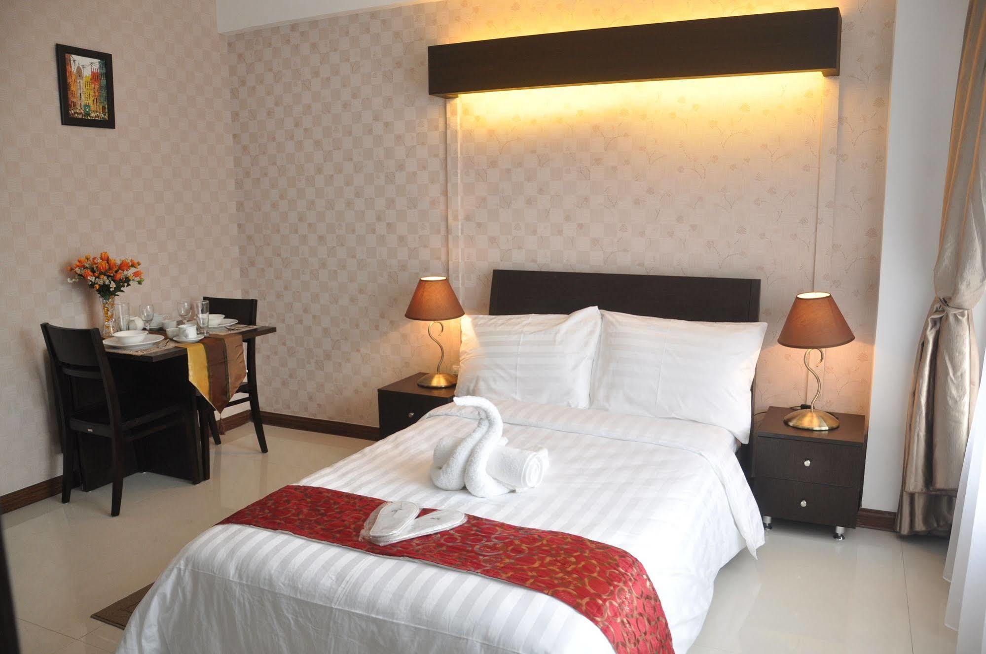Sunshine City Suites Pasig City Kültér fotó