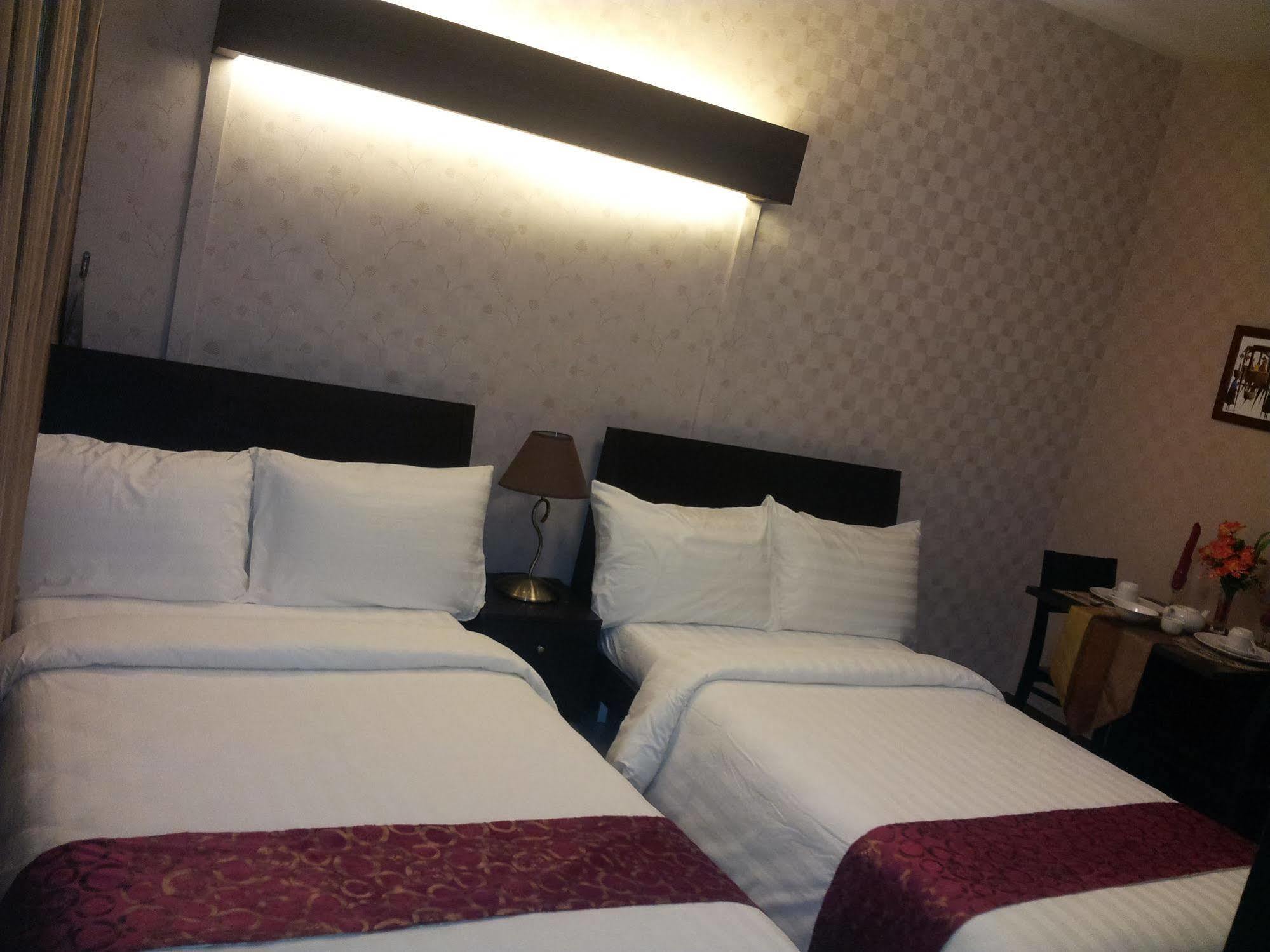 Sunshine City Suites Pasig City Kültér fotó