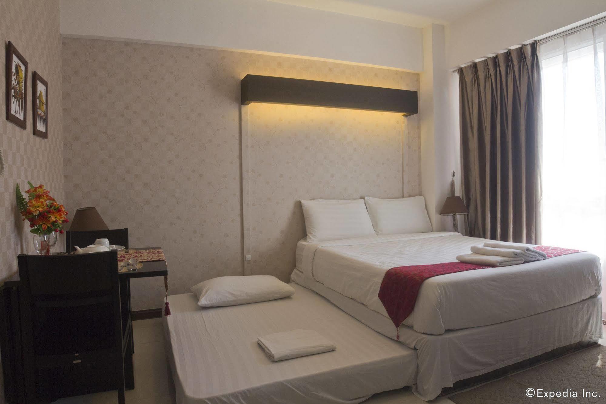 Sunshine City Suites Pasig City Kültér fotó
