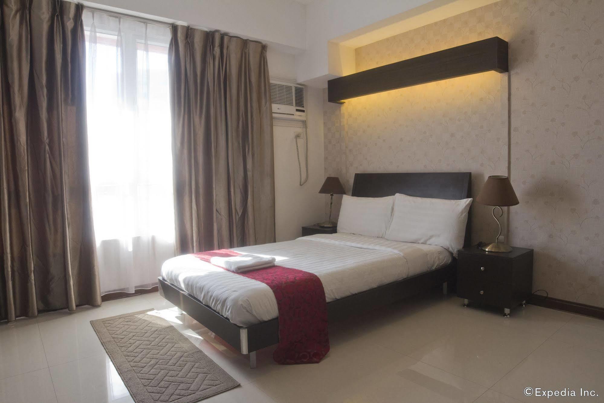 Sunshine City Suites Pasig City Kültér fotó