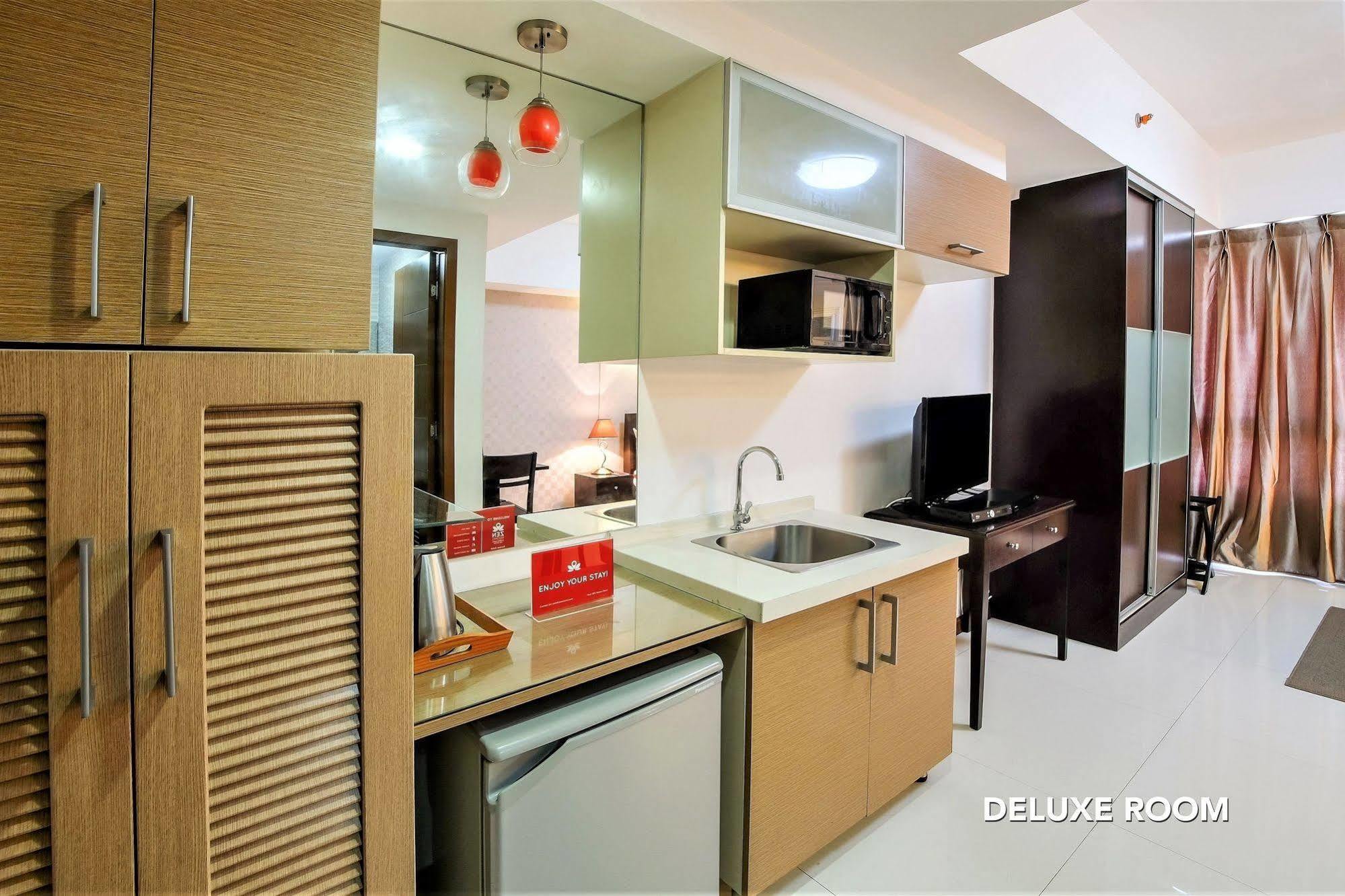 Sunshine City Suites Pasig City Kültér fotó