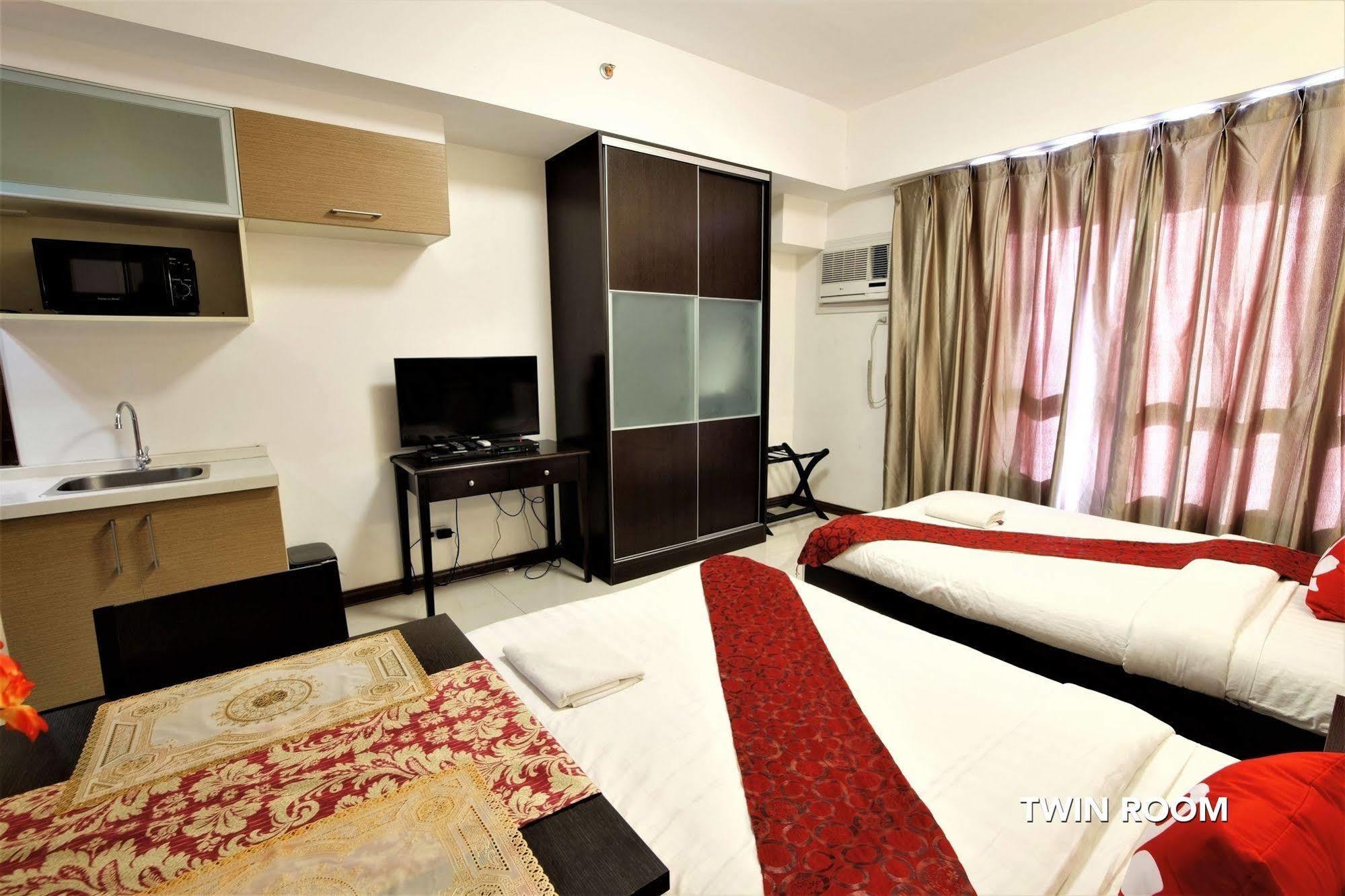 Sunshine City Suites Pasig City Kültér fotó